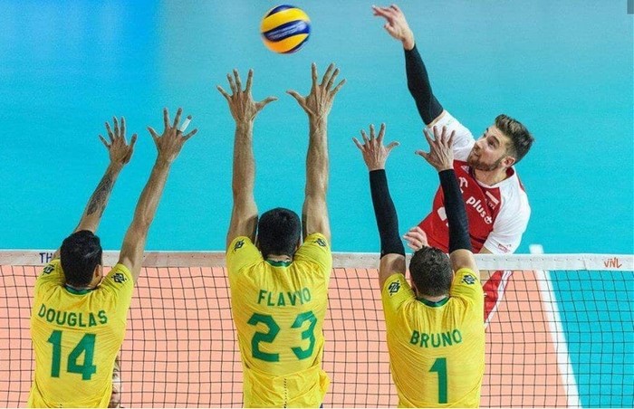 دانلود برنامه کوزموبت